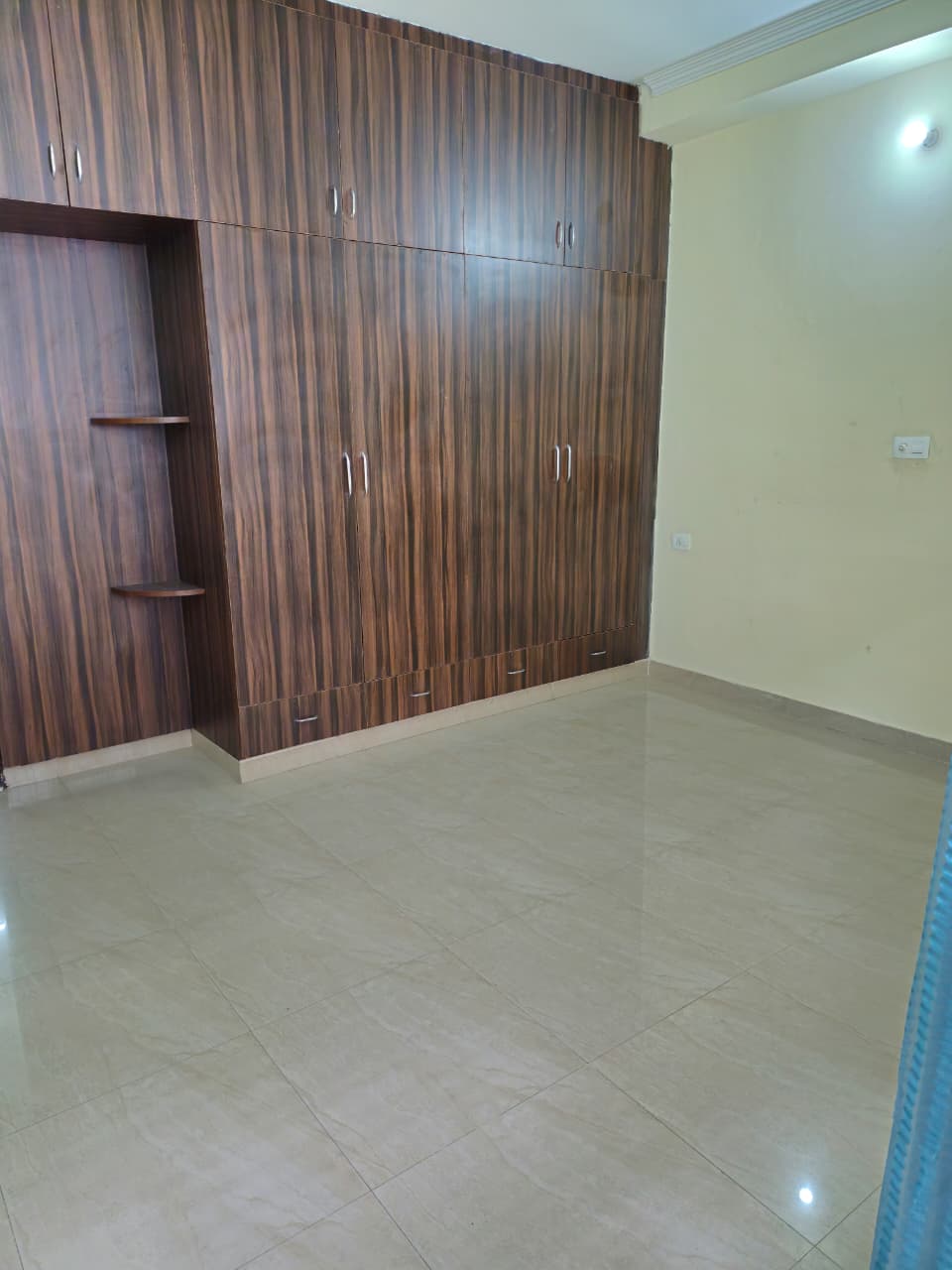 2 BHK Builder Floor For Rent in DLF Star Mall