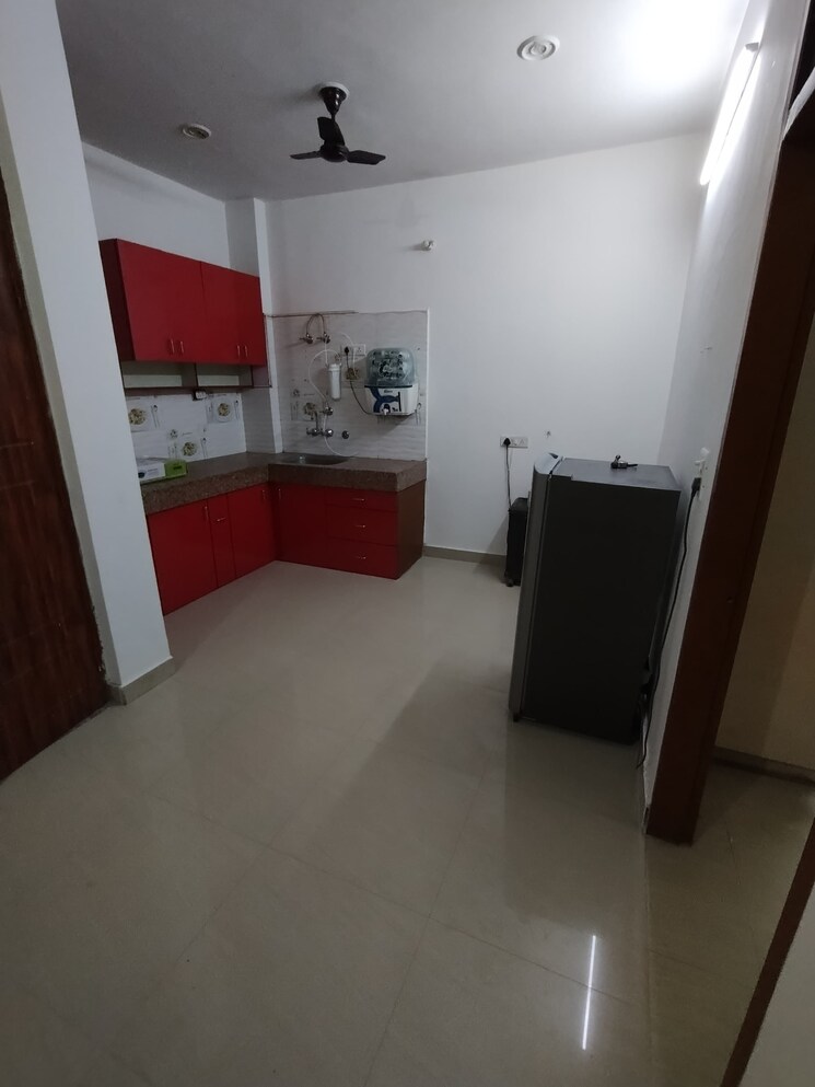 Room, balaji-apartments-palam-vihar 2 Bedroom 950 Sq.Ft. Builder Floor In Palam Vihar Extension Gurgaon 9571888