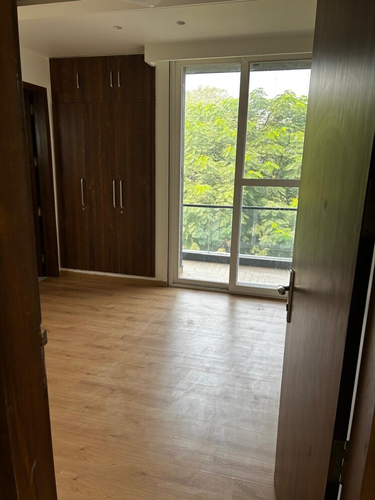 Room, ansal-sushant-floors 3 Bedroom 2100 Sq.Ft. Builder Floor In Sushant Lok ii Gurgaon 9571871