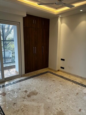 Room in 3 BHK Builder Floor at Ansal Sushant Floors, Sushant Lok ii – for Rent
