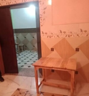 2 BHK Villa For Rent in Aliganj