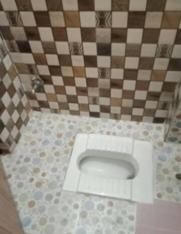 Bathroom in 2 BHK Villa at Aliganj – for Rent