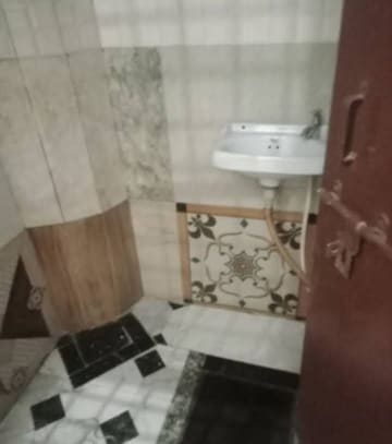 Master Bedroom in 2 BHK Villa at Aliganj – for Rent