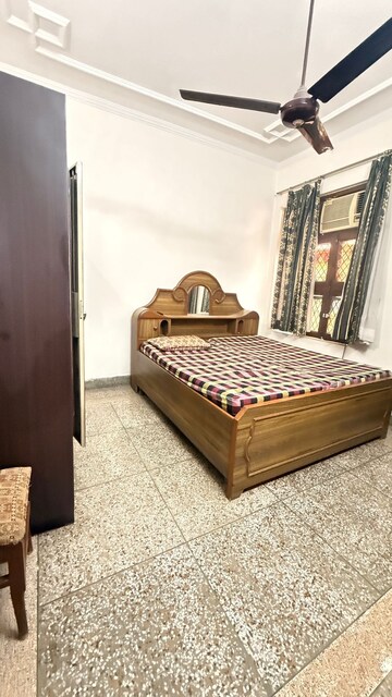 3 BHK Builder Floor For Rent in Chattarpur