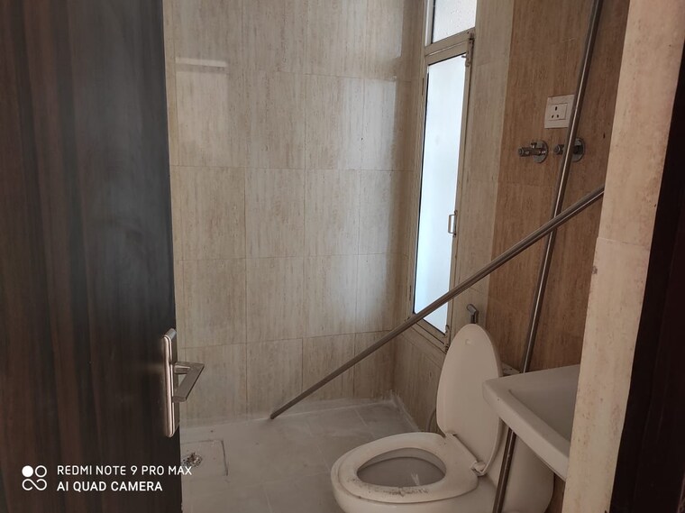 Bathroom, supertech-czar-suites 2 Bedroom 1070 Sq.Ft. Apartment In Omicron I Greater Noida Greater Noida 9571912