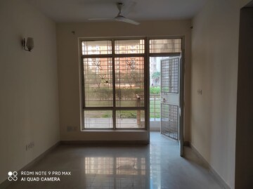 Room in 2 BHK Apartment at Supertech Czar Suites, Omicron I Greater Noida – for Sale