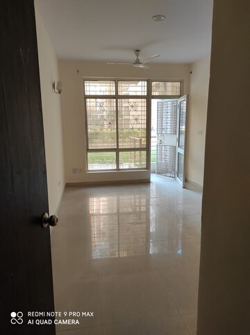 Room in 2 BHK Apartment at Supertech Czar Suites, Omicron I Greater Noida – for Sale