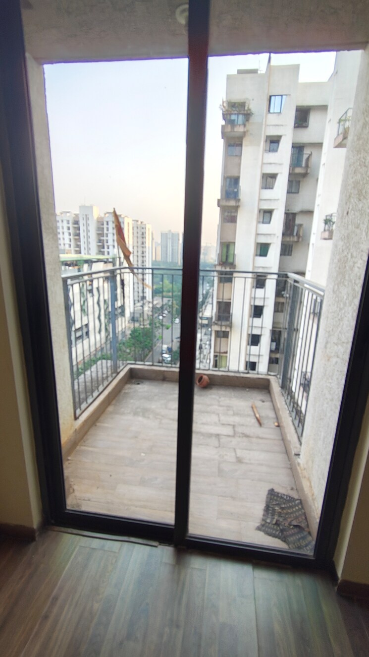 Balcony, lodha-palava-city-lakeshore-greens 1 Bedroom 810 Sq.Ft. Apartment In Dombivli East Thane 9571926