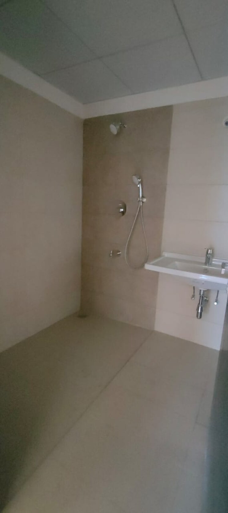 Bathroom, rajapushpa-eterna 3 Bedroom 2680 Sq.Ft. Apartment In Nanakramguda Hyderabad 9572075