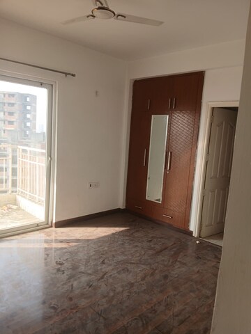 Room in 3 BHK Apartment at Mapsko Royale Ville, Sector 82 – for Sale