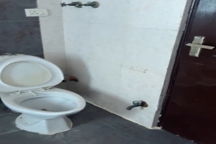Bathroom, ahinsa khand 2 3 Bedroom 1800 Sq.Ft. Apartment In Ahinsa Khand 2 Ghaziabad 9571966