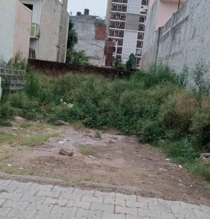 Plot For Sale in Sector 6