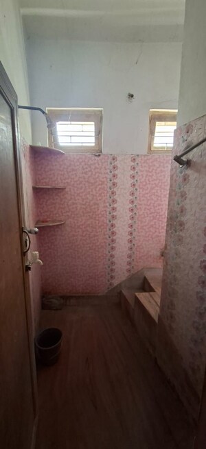 Bathroom in 6 BHK Independent House at Sodepur – for Sale