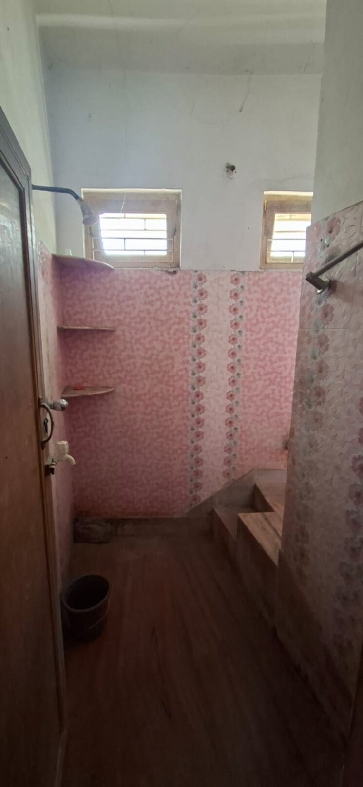 Bathroom, sodepur 6 Bedroom 4095 Sq.Ft. Independent House In Sodepur Kolkata 9572035