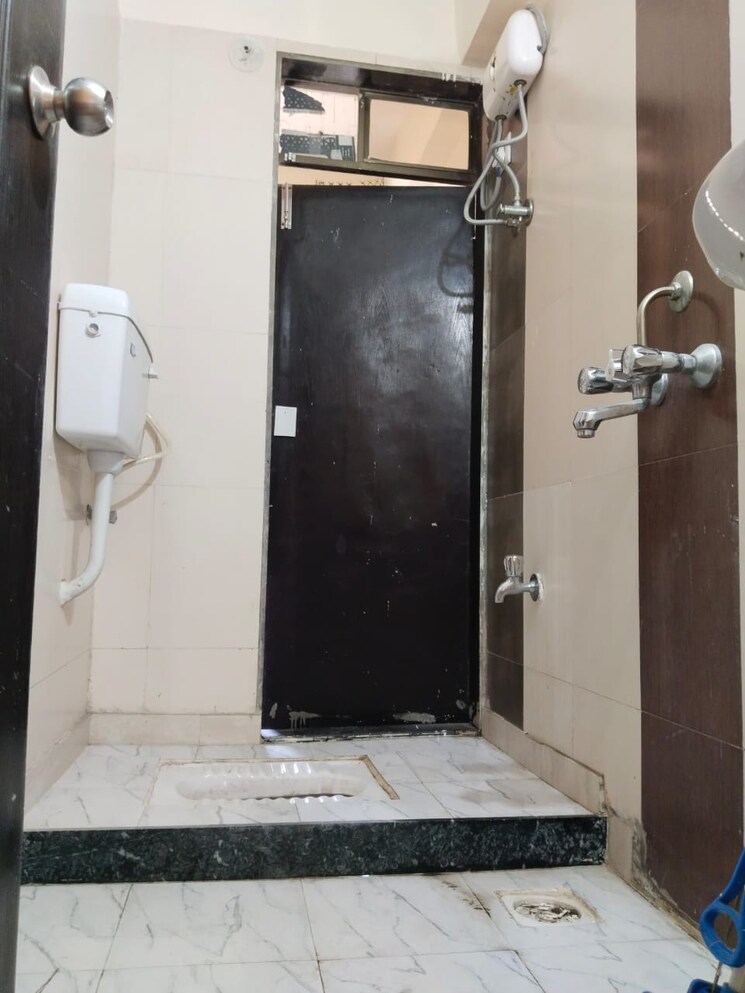 Attached Bathroom, hills-residency 3 Bedroom 1785 Sq.Ft. Apartment In Kharghar Navi Mumbai 9571977