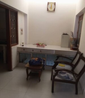 2 BHK Independent House For Rent in Aliganj