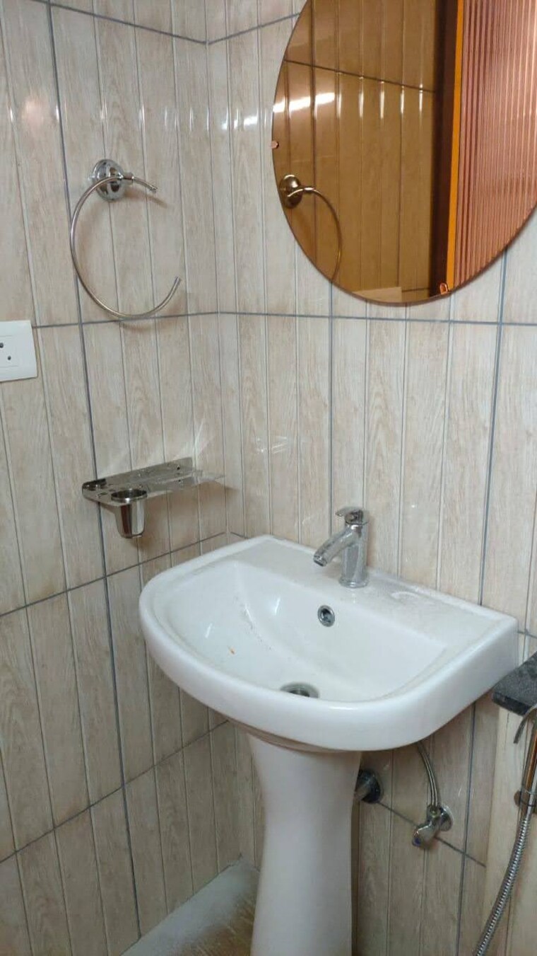 Bathroom, prestige-finsbury-park-hyde 2 Bedroom 994 Sq.Ft. Apartment In Bagaluru Bangalore 9571991