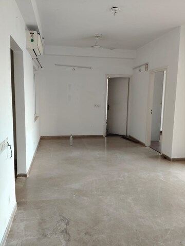 Room in 3 BHK Apartment at Mapsko Mount Ville, Sector 79 – for Rent