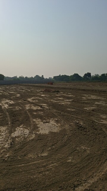  Plot – Exterior View View at Raebareli Road - for Sale