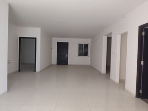 Room in 3 BHK Apartment at Rajapushpa Eterna, Nanakramguda – for Sale