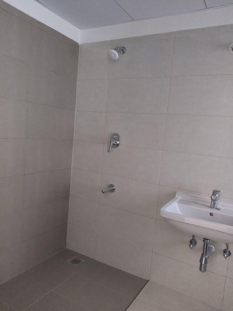 Bathroom, rajapushpa-eterna 3 Bedroom 2360 Sq.Ft. Apartment In Nanakramguda Hyderabad 9572100