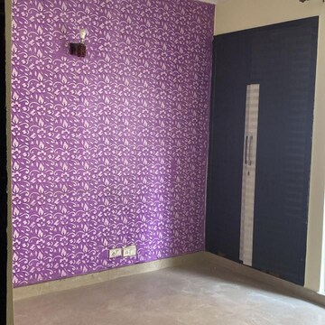 Room in 3 BHK Apartment at Aditya Celebrity Homes, Sector 76 – for Rent