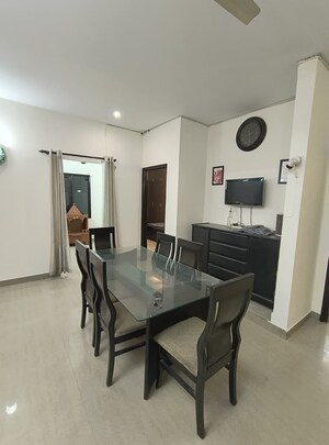 Team Area in 3 BHK Apartment at The Grand, Sector 52 – for Rent