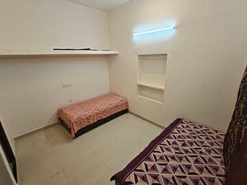 Room in  Pg at Sanjay Gandhi Puram – for Rent