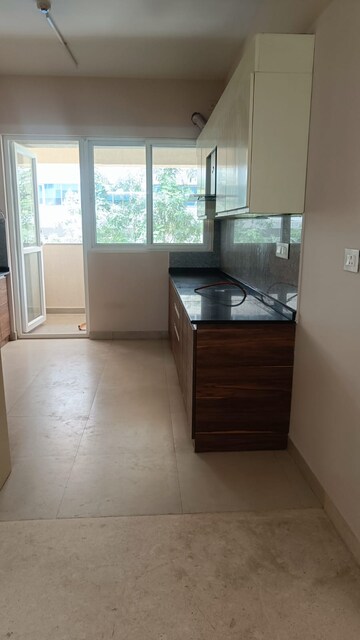 Room in 2 BHK Apartment at Prestige Finsbury Park Hyde, Bagaluru – for Rent