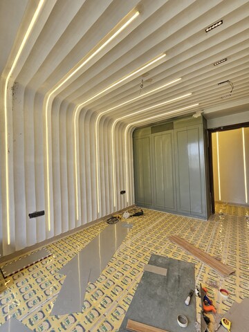 Bedroom in 4 BHK Builder Floor at Vipul World Floors, Sector 48 – for Sale