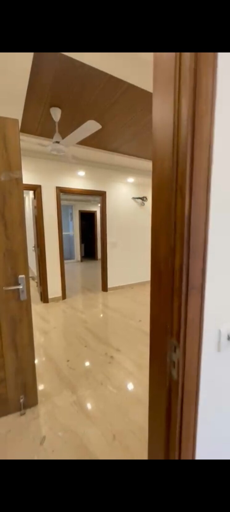 Room, bptp-district-phase-2 3 Bedroom 1350 Sq.Ft. Builder Floor In Sector 84 Faridabad 9572282