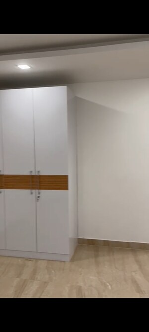 Room in 3 BHK Builder Floor at BPTP District Phase 2, Sector 84 – for Sale