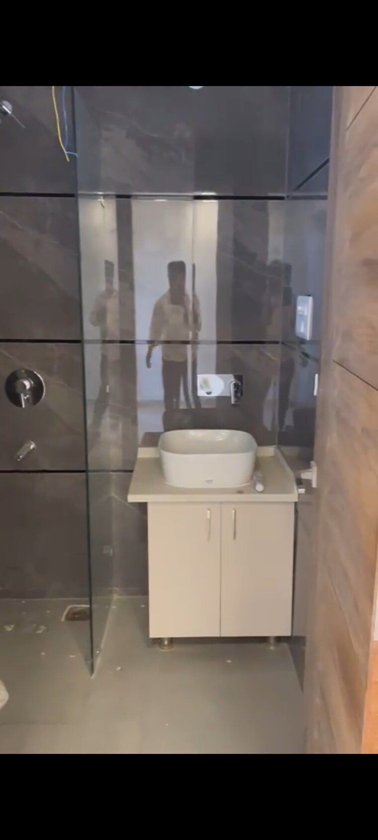 Bathroom, bptp-district-phase-2 3 Bedroom 1350 Sq.Ft. Builder Floor In Sector 84 Faridabad 9572282