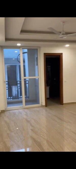 Room in 3 BHK Builder Floor at BPTP District Phase 2, Sector 84 – for Sale