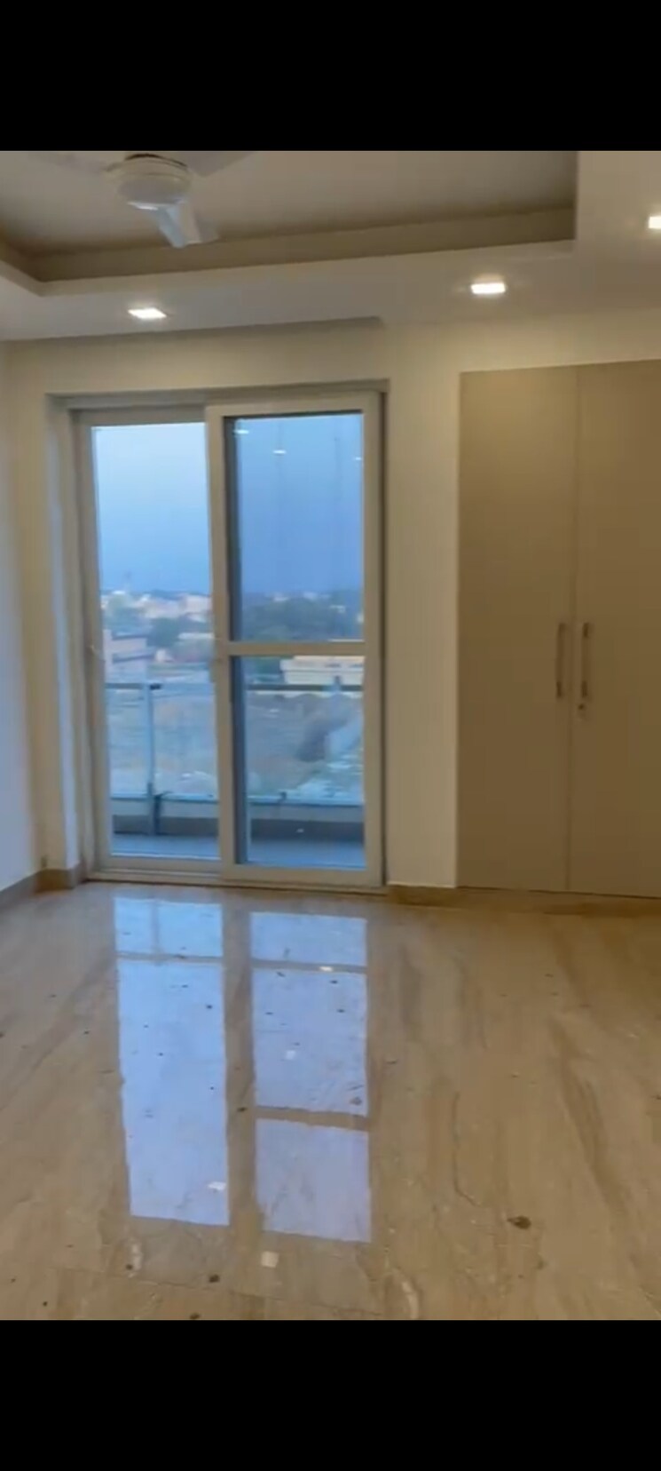 Room, bptp-district-phase-2 3 Bedroom 1350 Sq.Ft. Builder Floor In Sector 84 Faridabad 9572282