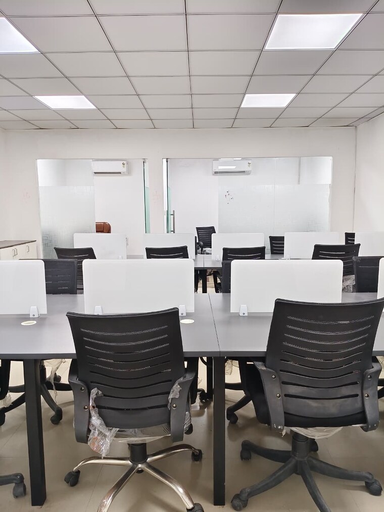 Team Area, sector 63 Commercial Office Space 1000 Sq.Ft. In Sector 63 Noida 9572246