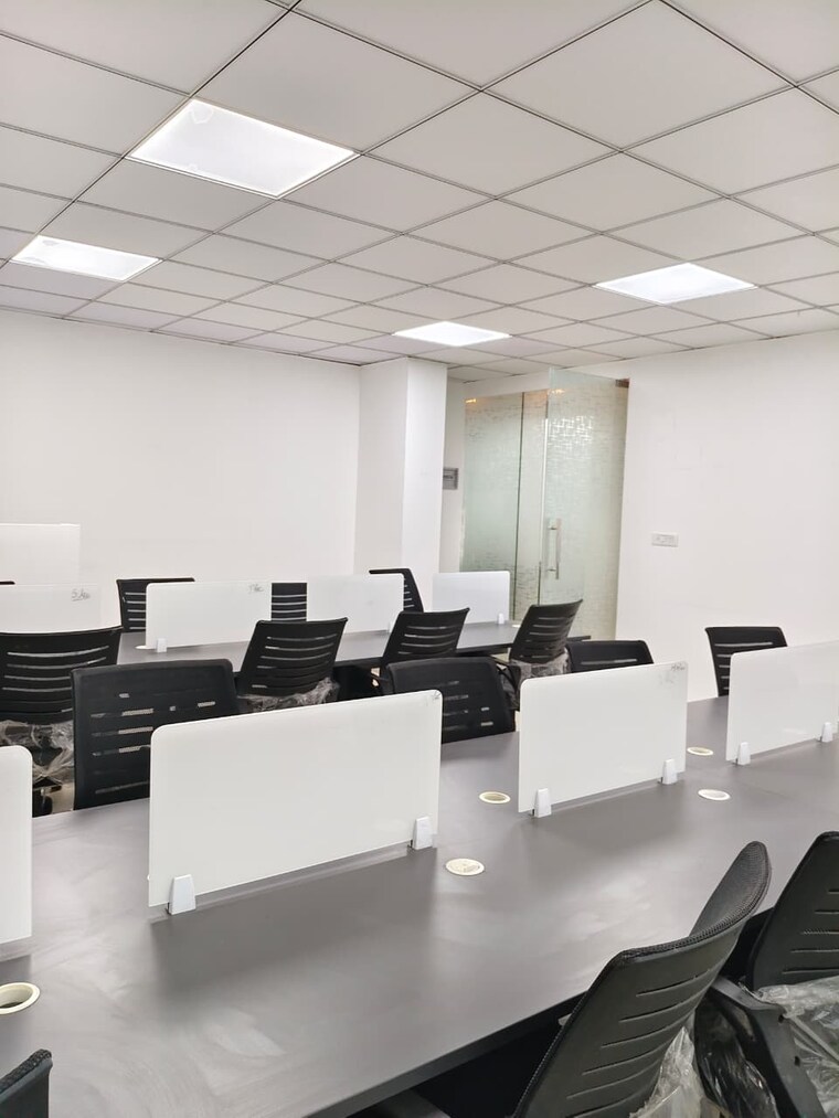 Team Area, sector 63 Commercial Office Space 1000 Sq.Ft. In Sector 63 Noida 9572246