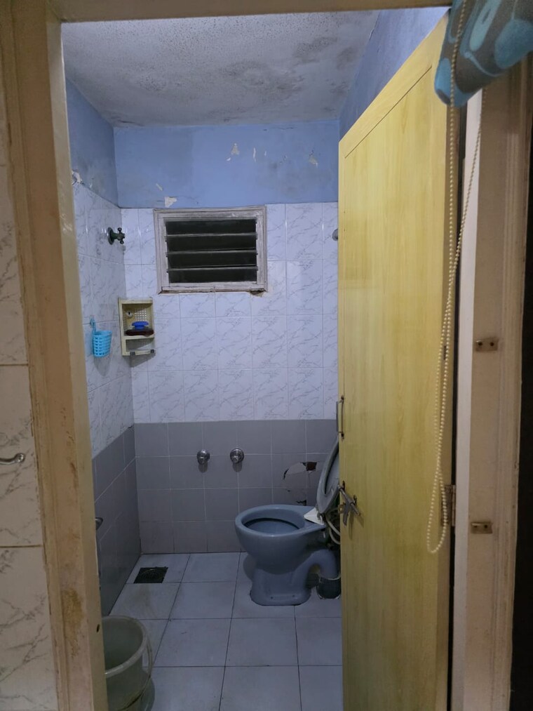 Bathroom, jodhpur 3 Bedroom 1700 Sq.Ft. Apartment In Jodhpur Ahmedabad 9572331