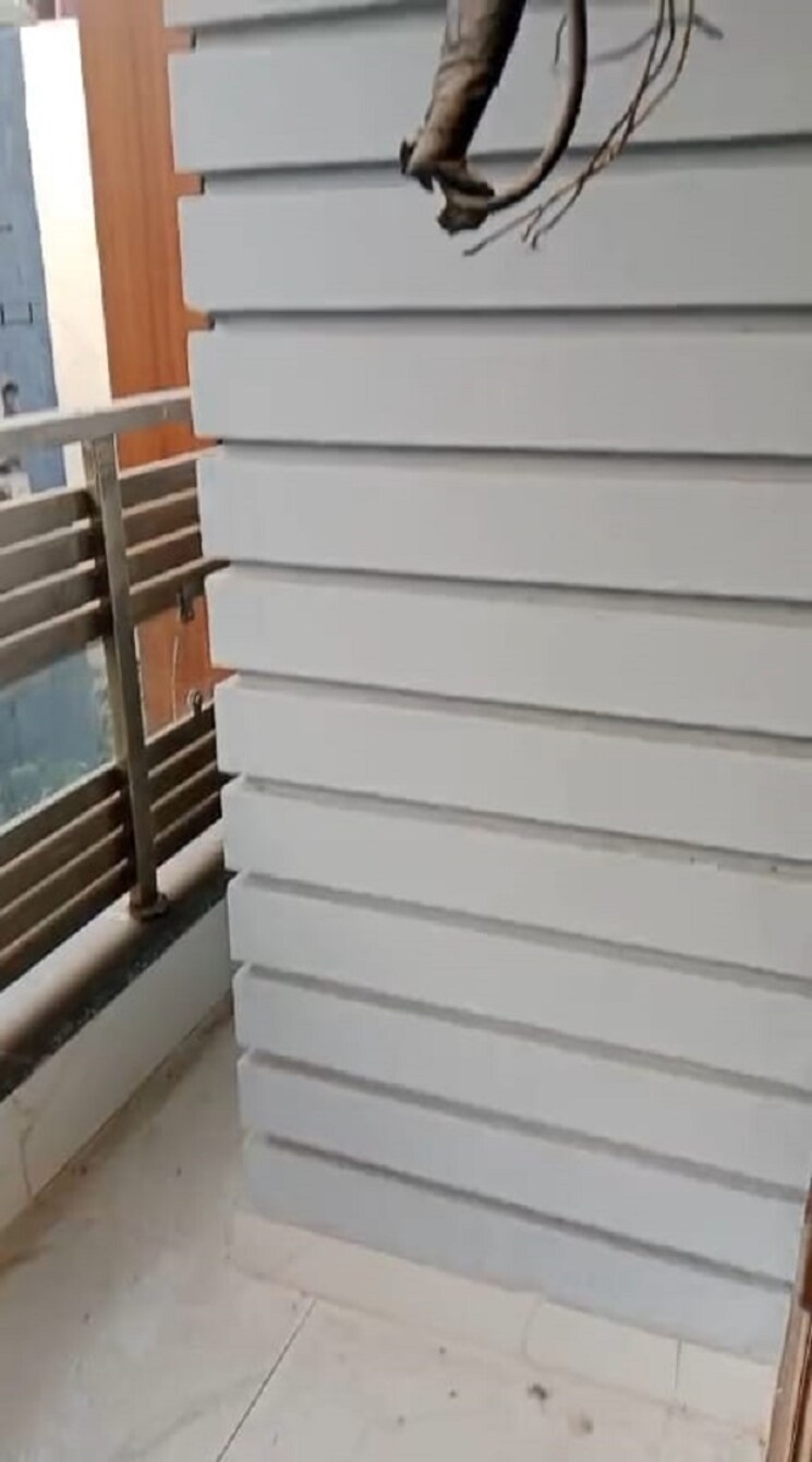 Balcony, vasant kunj enclave 2 Bedroom 124 Sq.Yd. Apartment In Vasant Kunj Enclave Delhi 9572300