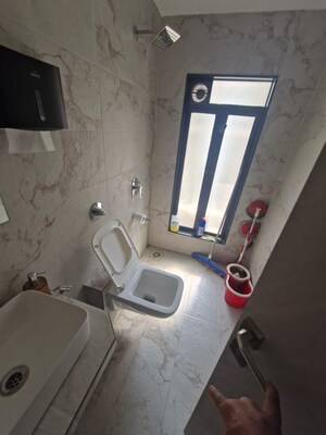  Office Space For Rent in Mahesh Ganga Jamna, Khar West