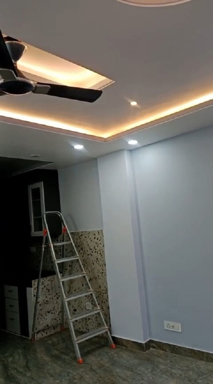 undefined, vasant kunj enclave 2 Bedroom 124 Sq.Yd. Apartment In Vasant Kunj Enclave Delhi 9572307