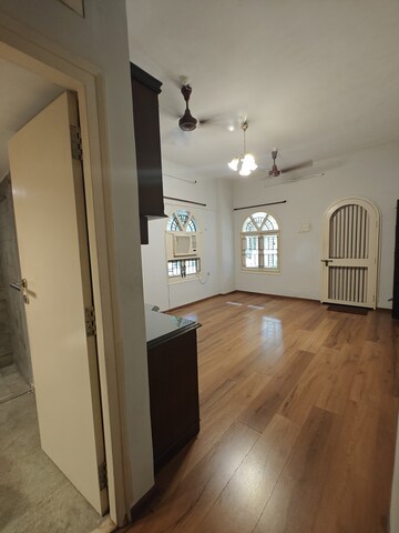 Floor Plan in  Showroom at Khar West – for Rent