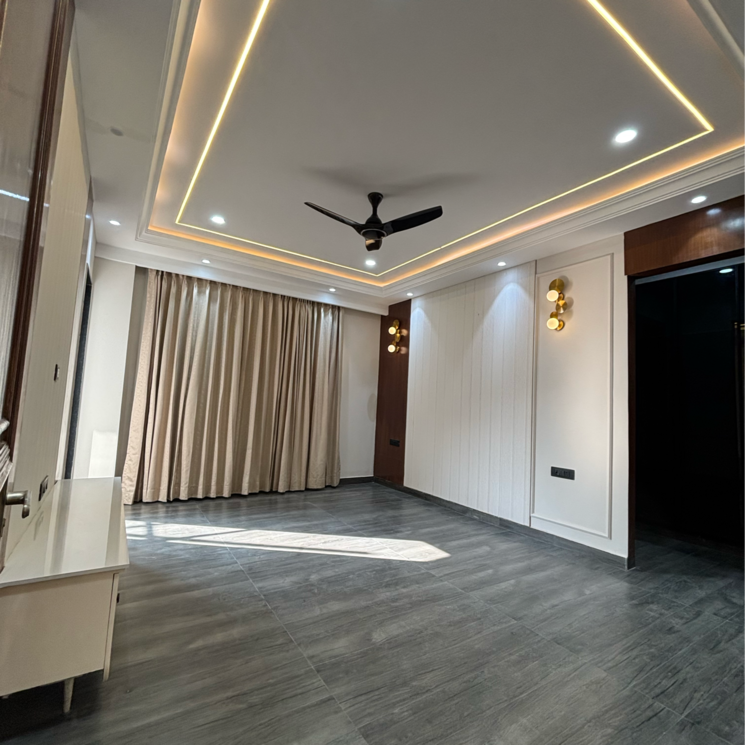 Room, versalia-woodwinds 3 Bedroom 1600 Sq.Ft. Builder Floor In Sector 67a Gurgaon 9572483