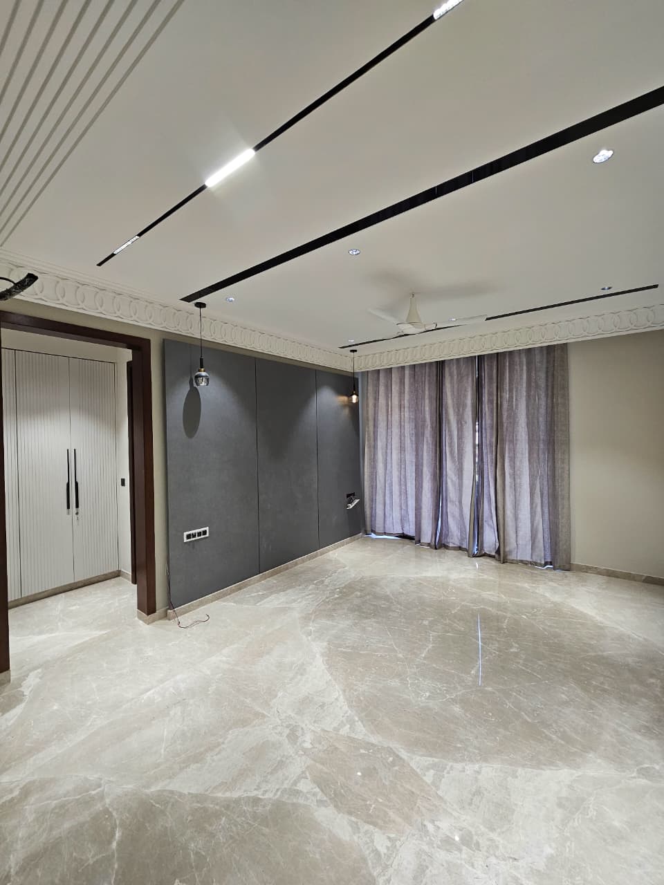 3.5 BHK + Pooja Room 2550 Sq.Ft. Builder Floor in Ansal Florence Villa