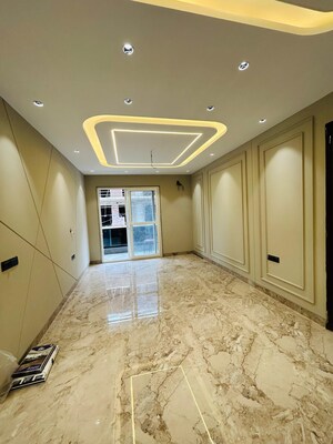 Bedroom in 3.5 BHK Builder Floor at Ansal Florence Villa, Sector 57 – for Sale