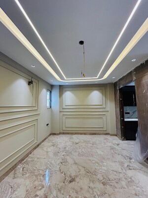 Room in 3.5 BHK Builder Floor at Ansal Florence Villa, Sector 57 – for Sale