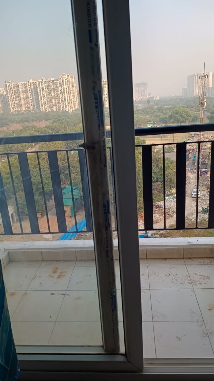 Balcony, amrapali-princely-estate 3 Bedroom 1540 Sq.Ft. Apartment In Sector 76 Noida 9572380