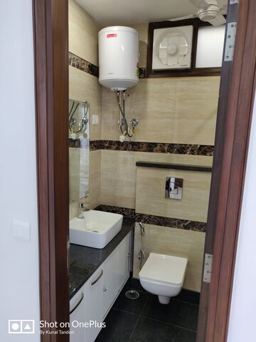 Bathroom in 3 BHK Builder Floor at Safdarjung Enclave – for Rent