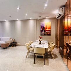 3 BHK + Servant Room Builder Floor For Sale in Nirvana Country Birch Court