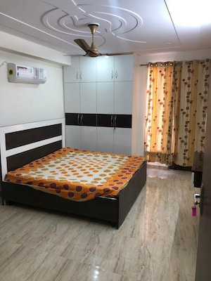 Bedroom in 1 RK Builder Floor at Huda Market, Sector 31 – for Rent